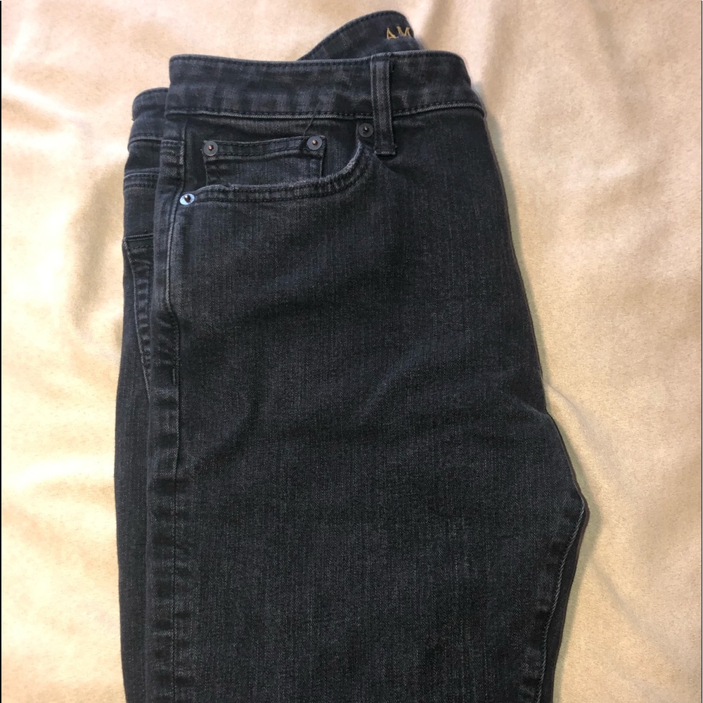 American Eagle- Black, slim jeans 33x32 Mens.